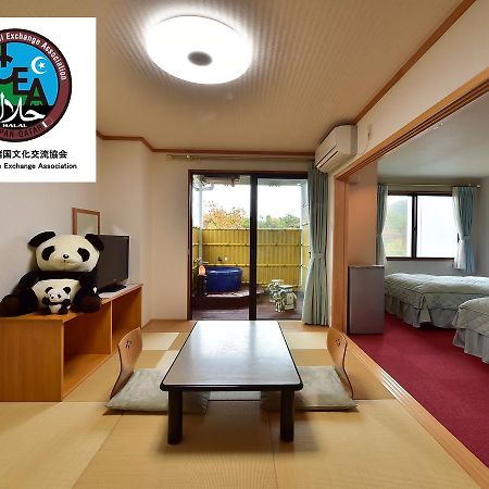 Hotel Sunresort Shirahama Buitenkant foto